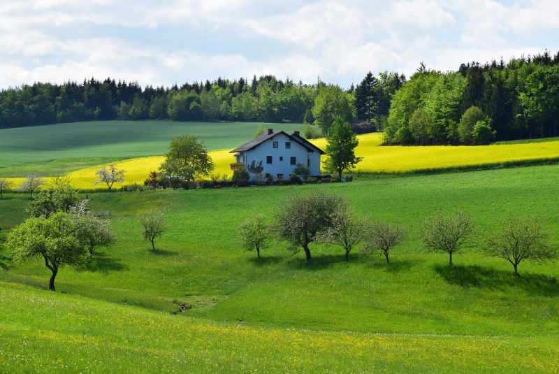 Compra una casa rural en Tarragona y vive en el campo ...
