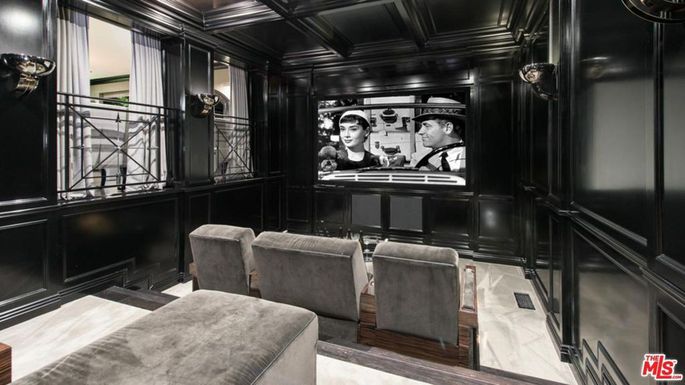 La famosa mansión en donde París Hilton montaba sus fiestas vuelve a