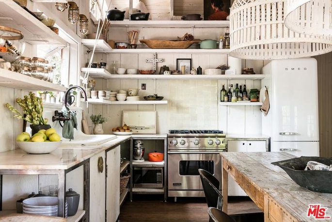 Lana Del Rey adquiere una cabaña rústica en Echo Park por 1.2M de