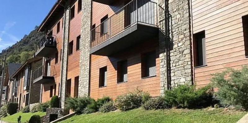 Casas en el Pirineo Catalán: experiencias rurales entre bosques